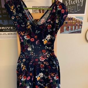 Lulus navy floral sundress